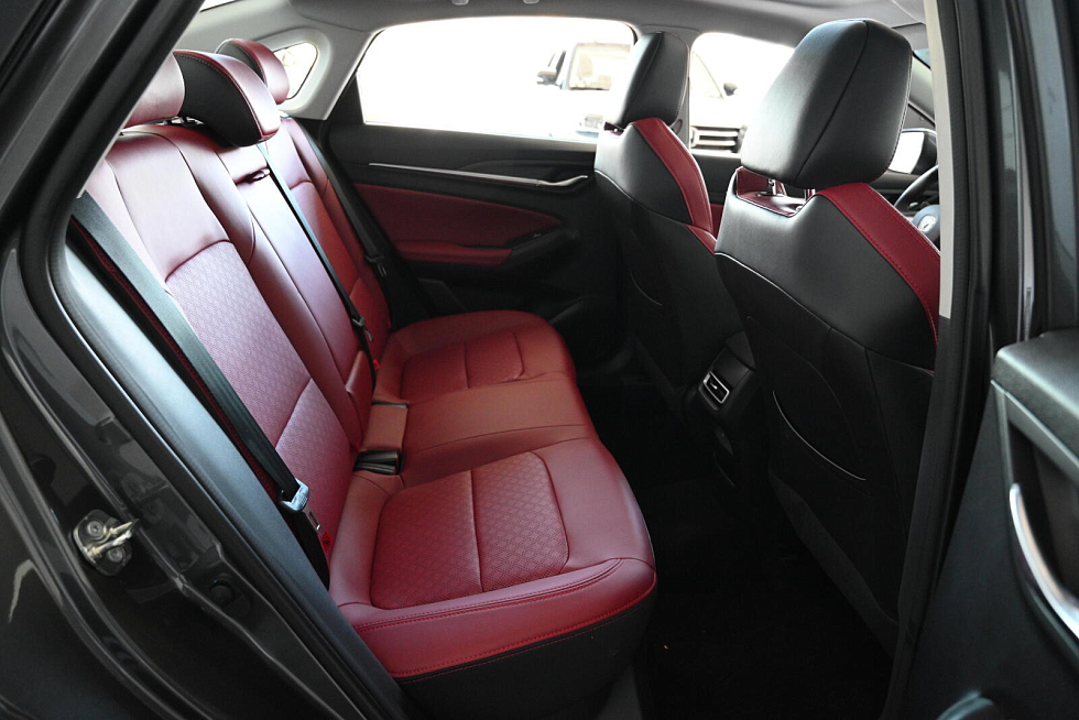 Changan Eado Plus Техно, серый