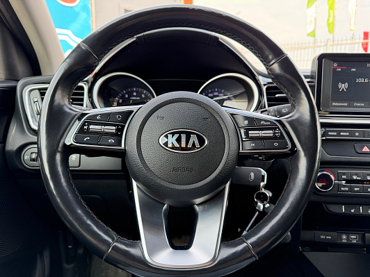 Kia Ceed Luxe, 2018 года, пробег 125933 км