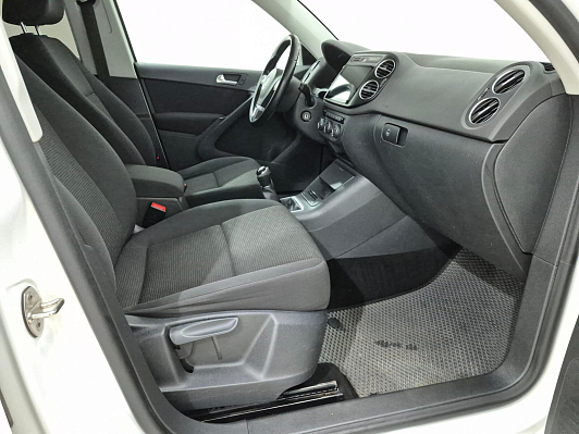 Volkswagen Tiguan, 2016 года, пробег 178977 км
