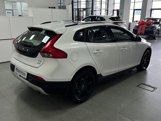 Volvo V40 Cross Country, 2013 года, пробег 156000 км