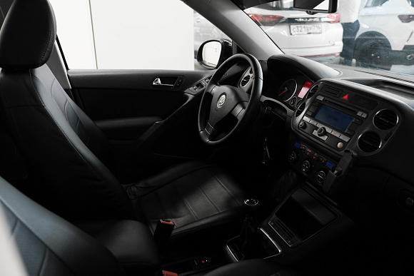 Volkswagen Tiguan, 2009 года, пробег 178244 км