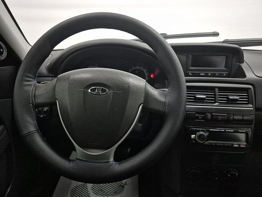 Lada (ВАЗ) Priora Норма, 2014 года, пробег 105578 км