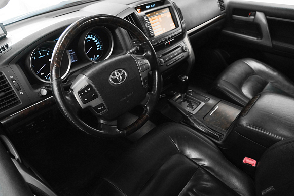 Toyota Land Cruiser, 2011 года, пробег 311307 км