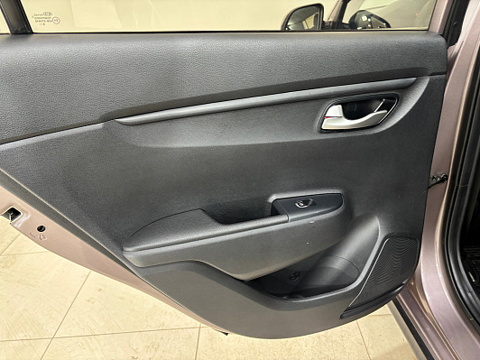 Kia Rio Лига Европы, 2018 года, пробег 97209 км