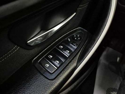 BMW 3 серии 318i Sport Line, 2015 года, пробег 160245 км