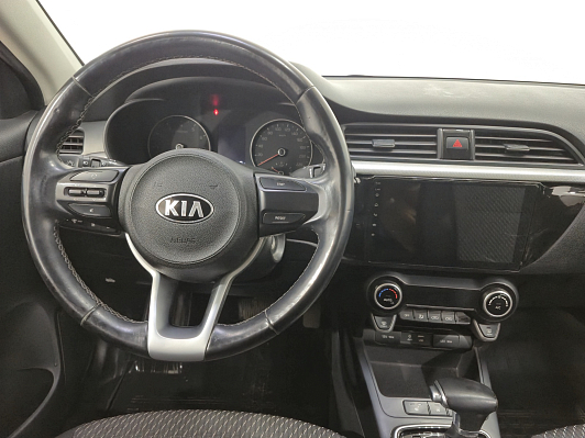 Kia Rio Luxe RED Line, 2017 года, пробег 87524 км