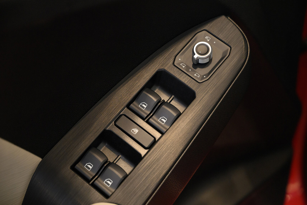 Haval Jolion Техно, красный