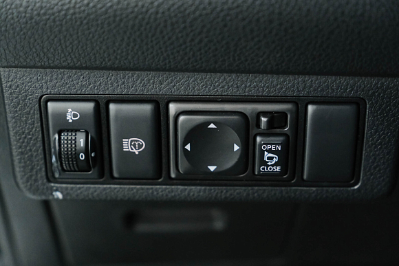 Nissan Tiida, 2010 года, пробег 219000 км