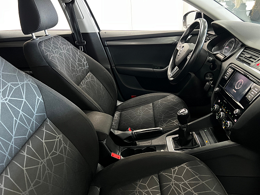 Skoda Octavia Hockey Edition, 2019 года, пробег 118000 км