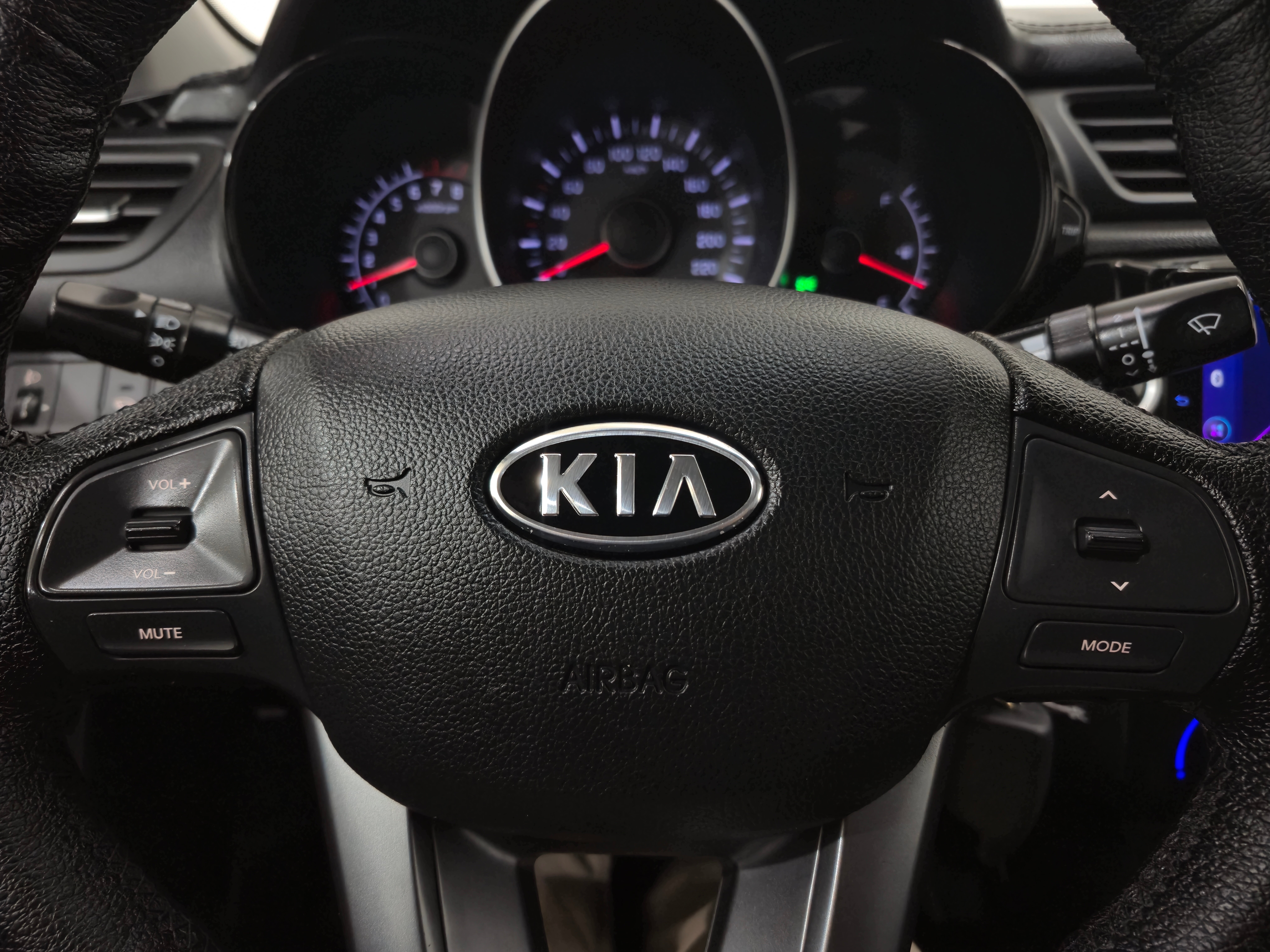 Kia Rio Luxe, 2012 года, пробег 175464 км