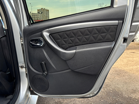 Renault Duster Dakar Edition, 2017 года, пробег 89800 км