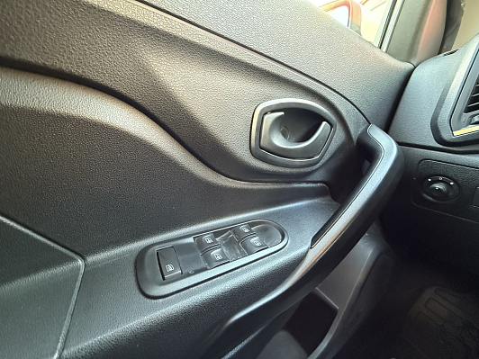 Lada (ВАЗ) XRAY Comfort, 2018 года, пробег 80000 км