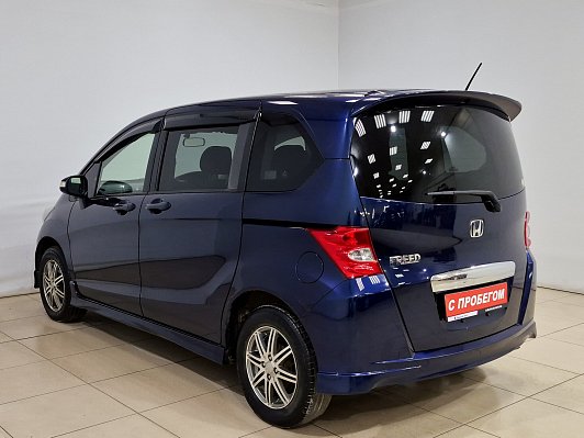 Honda Freed, 2009 года, пробег 220131 км