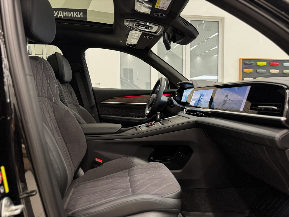 Geely Monjaro Флагман, черный