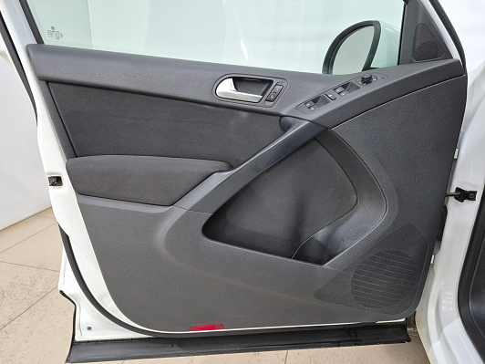 Volkswagen Tiguan, 2016 года, пробег 178977 км