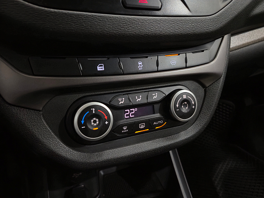 Lada (ВАЗ) Vesta Luxe, 2020 года, пробег 61171 км