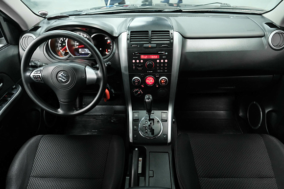 Suzuki Grand Vitara JLX-A, 2011 года, пробег 176100 км