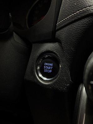 Toyota RAV4 Комфорт, 2020 года, пробег 114000 км