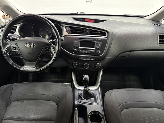 Kia Ceed, 2015 года, пробег 124039 км