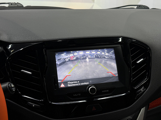 Lada (ВАЗ) Vesta Luxe Multimedia, 2018 года, пробег 46461 км