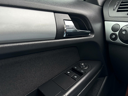 Opel Astra, 2010 года, пробег 194006 км