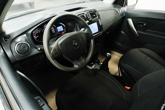 Renault Sandero Confort, 2017 года, пробег 118285 км