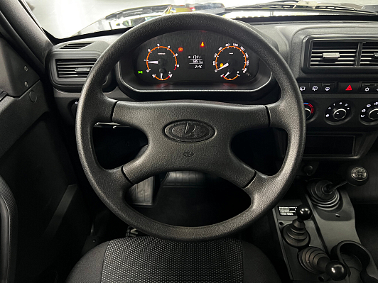 Lada (ВАЗ) Niva Legend Люкс, 2026 года, пробег 5800 км
