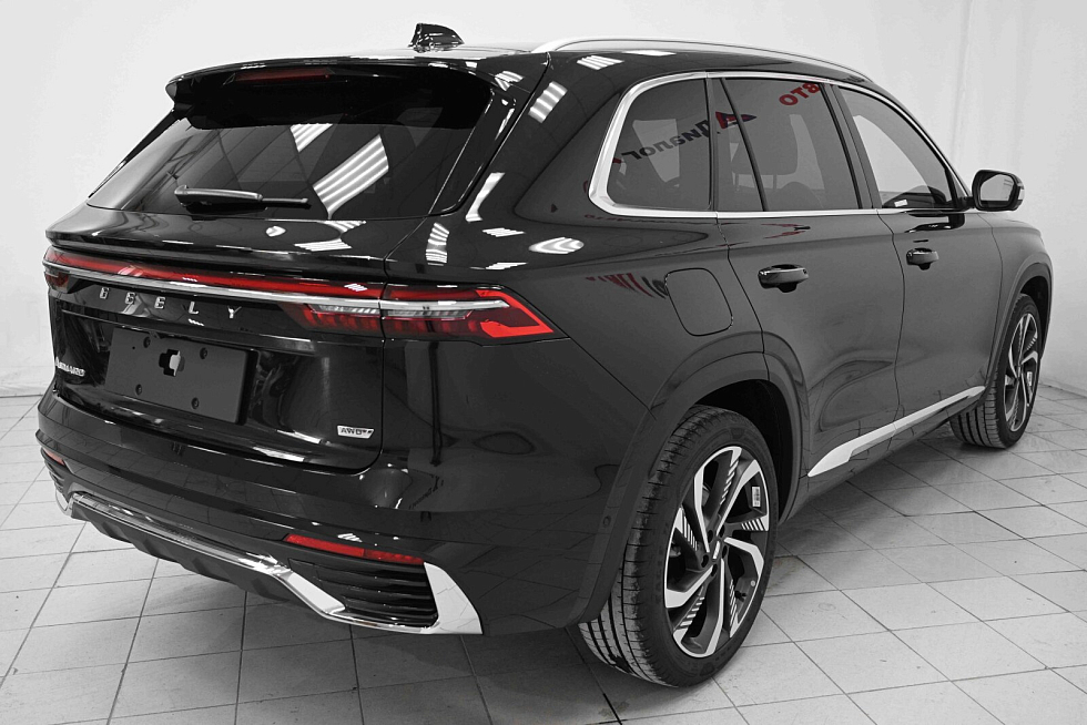Geely Monjaro Flagship (2023-2025), черный