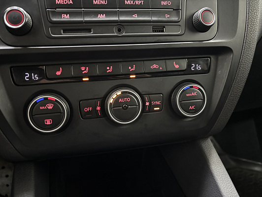 Volkswagen Jetta, 2015 года, пробег 100209 км
