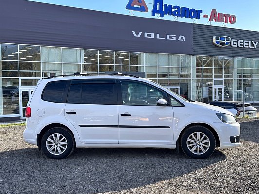 Volkswagen Touran Highline, 2012 года, пробег 258181 км