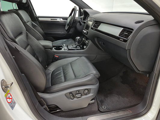 Volkswagen Touareg Wolfsburg Edition, 2017 года, пробег 229911 км