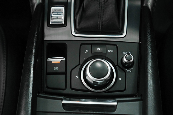 Mazda 6 Active, 2016 года, пробег 140000 км