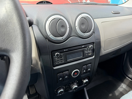 Lada (ВАЗ) Largus, 2015 года, пробег 235000 км