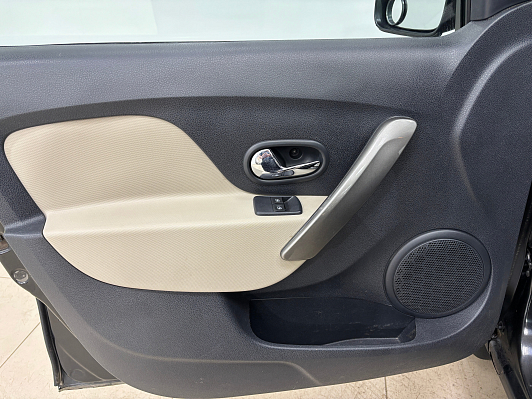 Renault Logan Luxe Privilege, 2015 года, пробег 272365 км