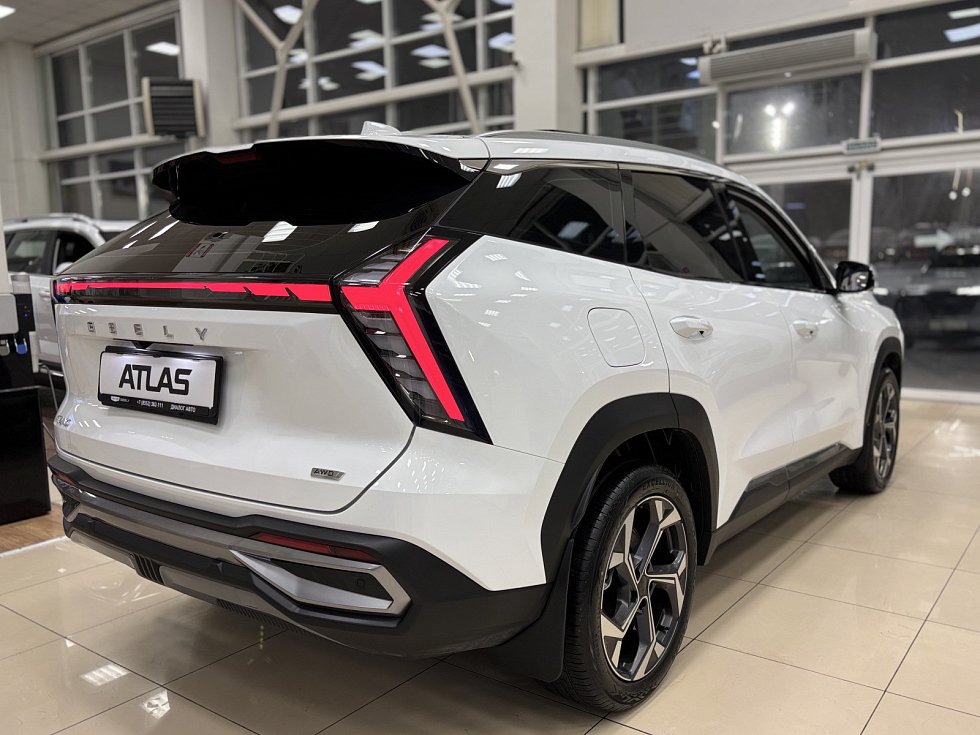 Geely Atlas Люкс, белый