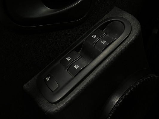 Renault Duster Privilege, 2012 года, пробег 216000 км