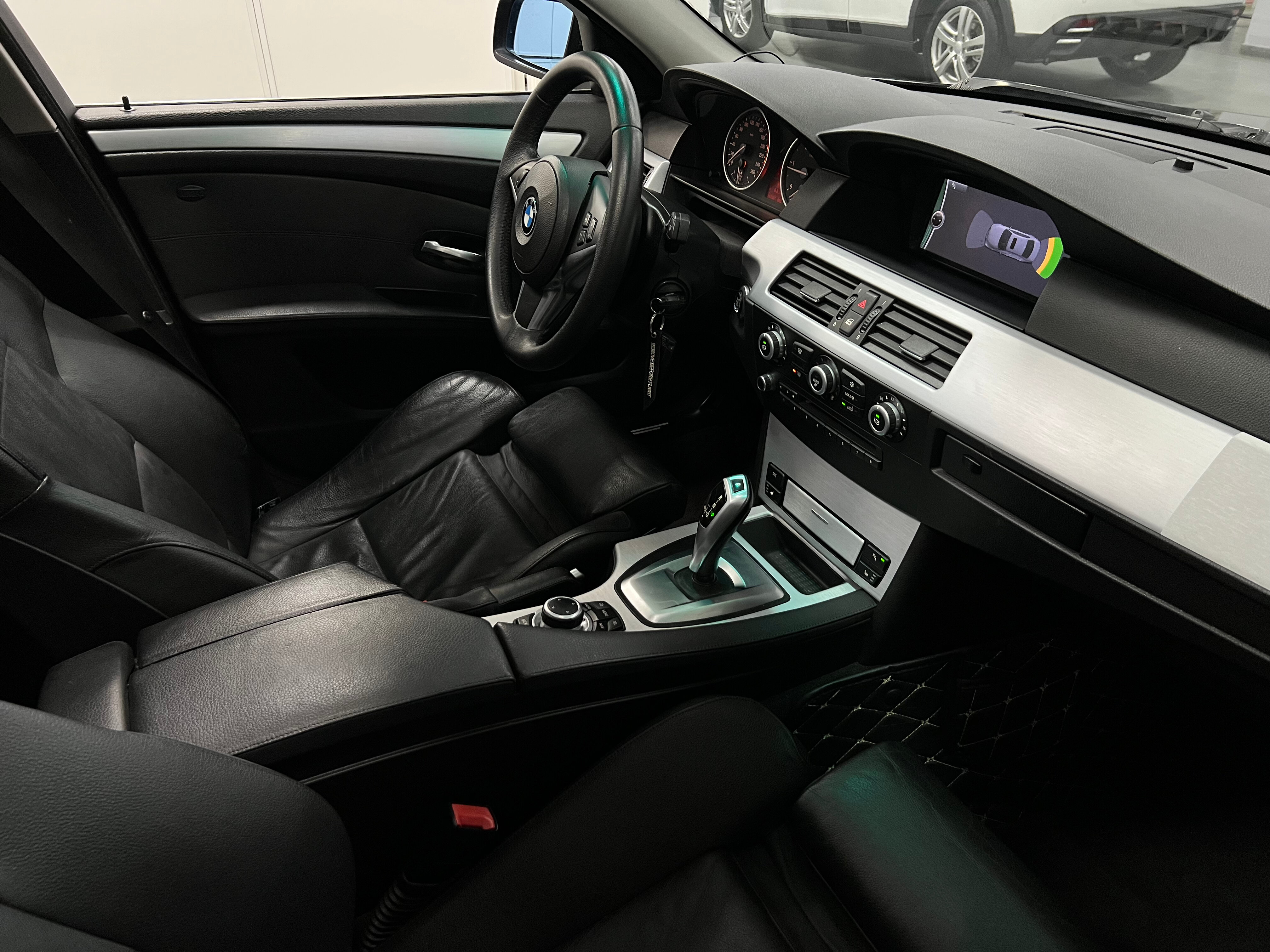 BMW 5 серии, 2009 года, пробег 207564 км