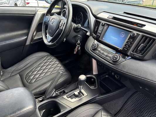 Toyota RAV4, 2017 года, пробег 134273 км
