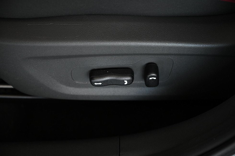 Changan Eado Plus Техно, серый