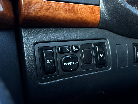 Toyota Avensis Люкс, 2006 года, пробег 190278 км