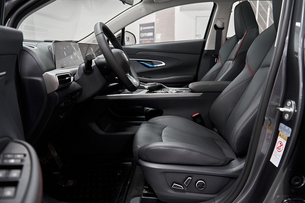 Changan UNI-T Luxe, серый