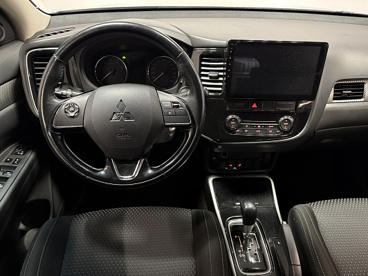 Mitsubishi Outlander, 2017 года, пробег 124693 км