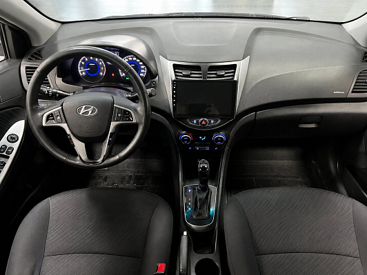 Hyundai Solaris Elegance, 2015 года, пробег 202566 км