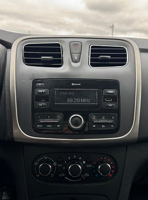 Renault Logan Drive, 2021 года, пробег 116797 км