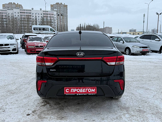 Kia Rio Luxe, 2018 года, пробег 330000 км