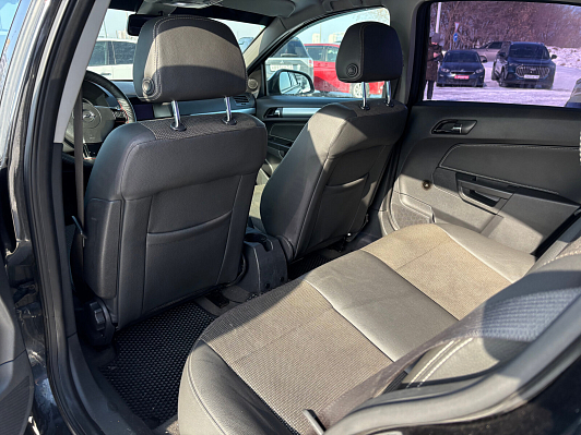 Opel Astra, 2011 года, пробег 190861 км