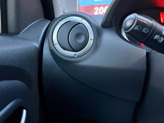 Lada (ВАЗ) Largus Luxe Glonass (7 мест) (2018-2019), 2018 года, пробег 203062 км