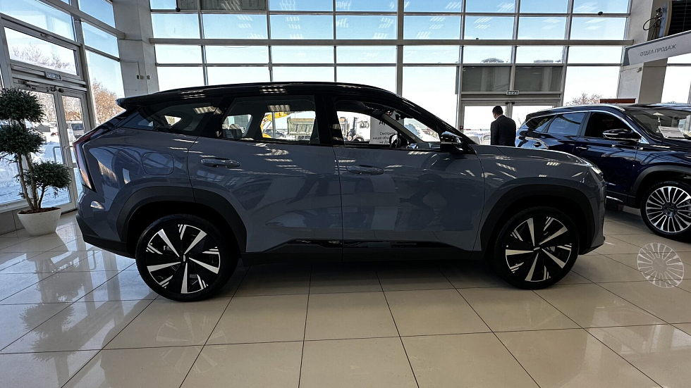 Geely Atlas Flagship, серый