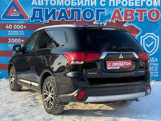 Mitsubishi Outlander Instyle, 2015 года, пробег 195496 км