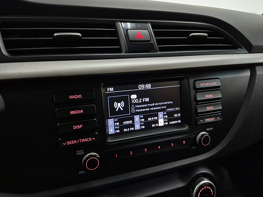 Kia Rio Luxe, 2017 года, пробег 50000 км